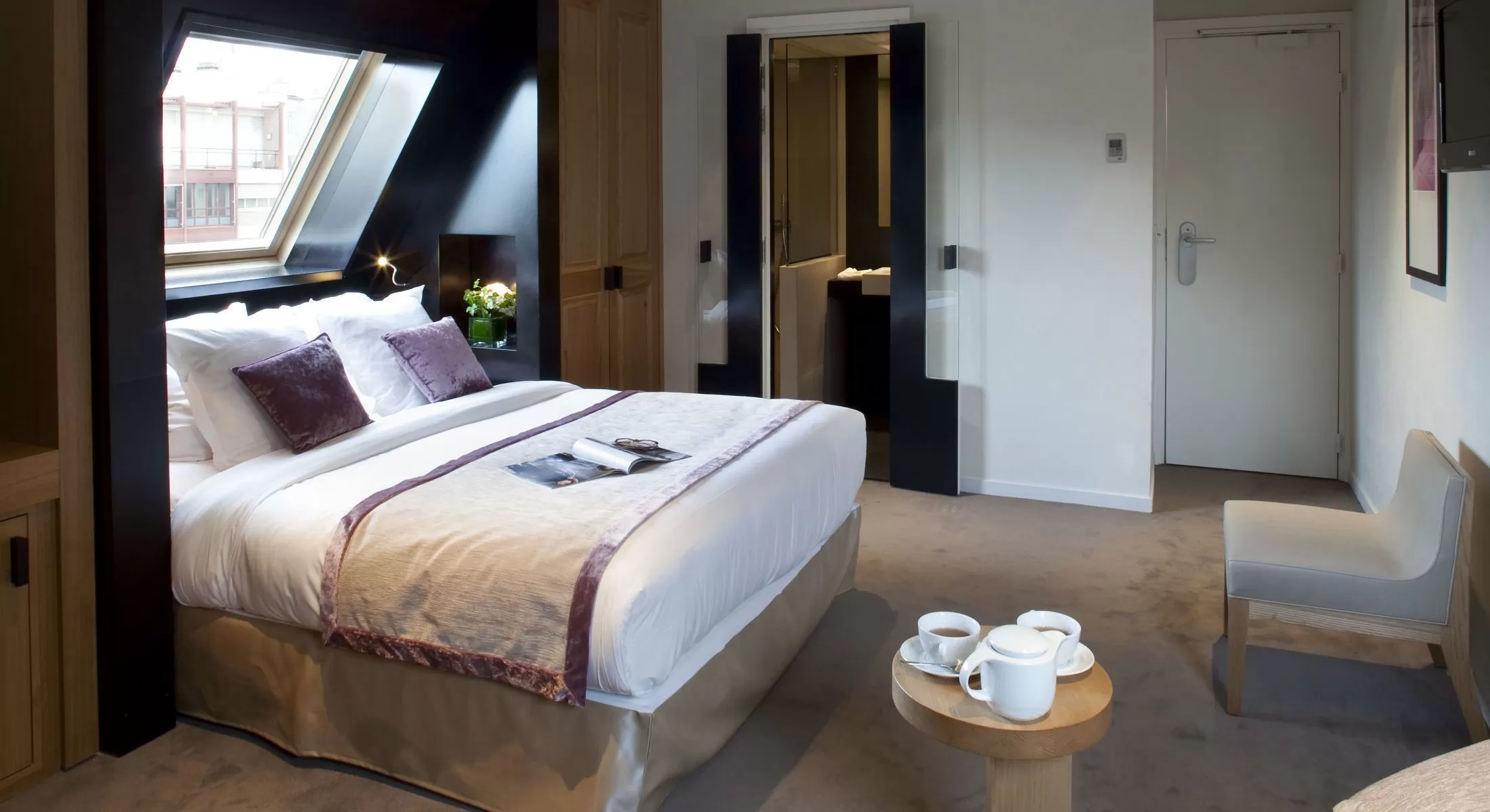 Hotel Marceau Champs Elys&eacute;es - Deluxe Triple Room
