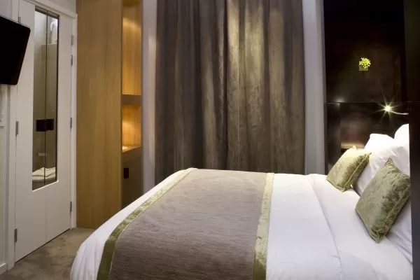 Hotel Marceau Champs Elysees Paris