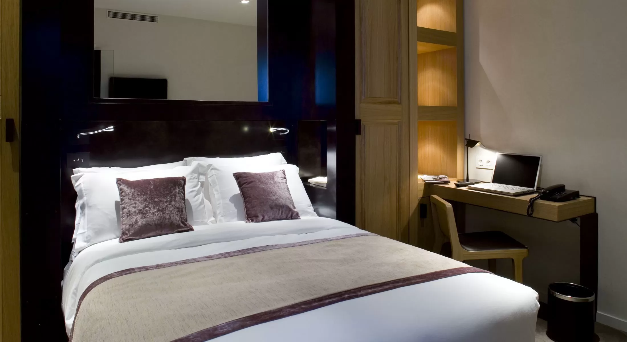 Hotel Marceau Champs Elys&eacute;es - Comfort Room