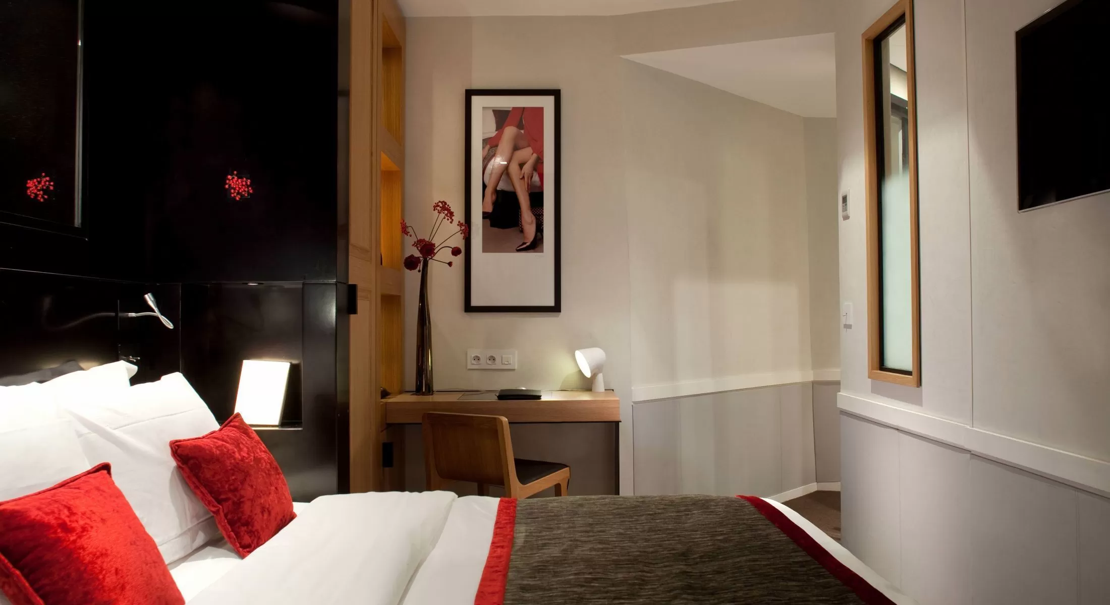 Hotel Marceau Champs Elysées - Deluxe Double Room