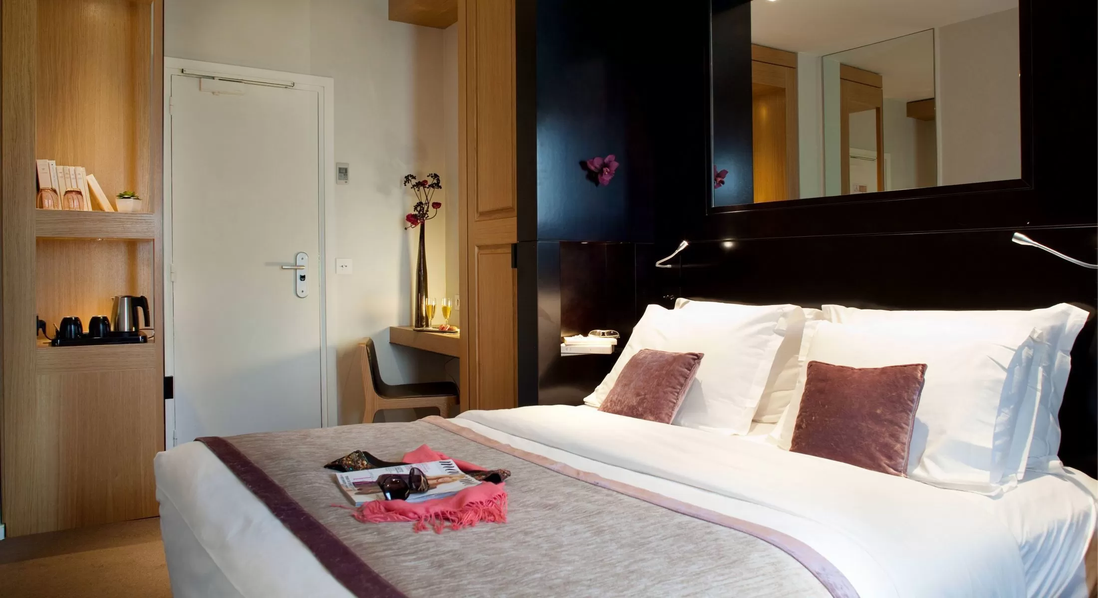 Hotel Marceau Champs Elysées - Deluxe Double Room